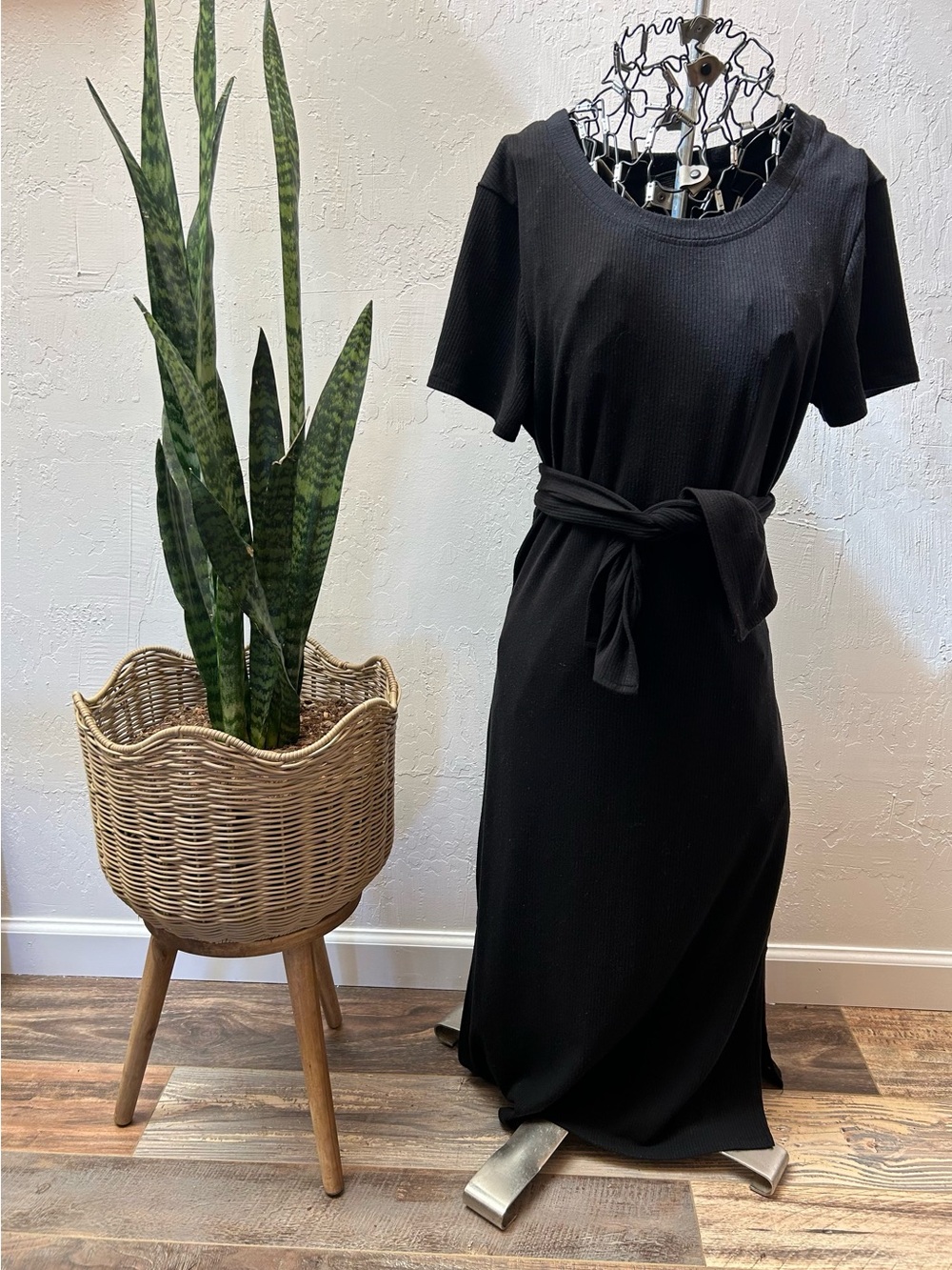Rachel Zoe Black Ribbed Tie Waist Midi Dress Women’s Large